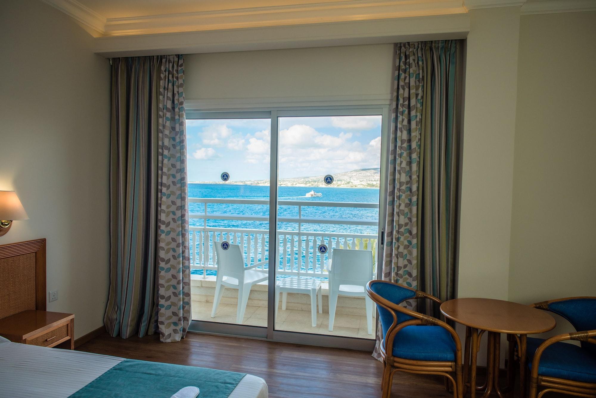 Cynthiana Beach Hotel Кисонерга Екстериор снимка