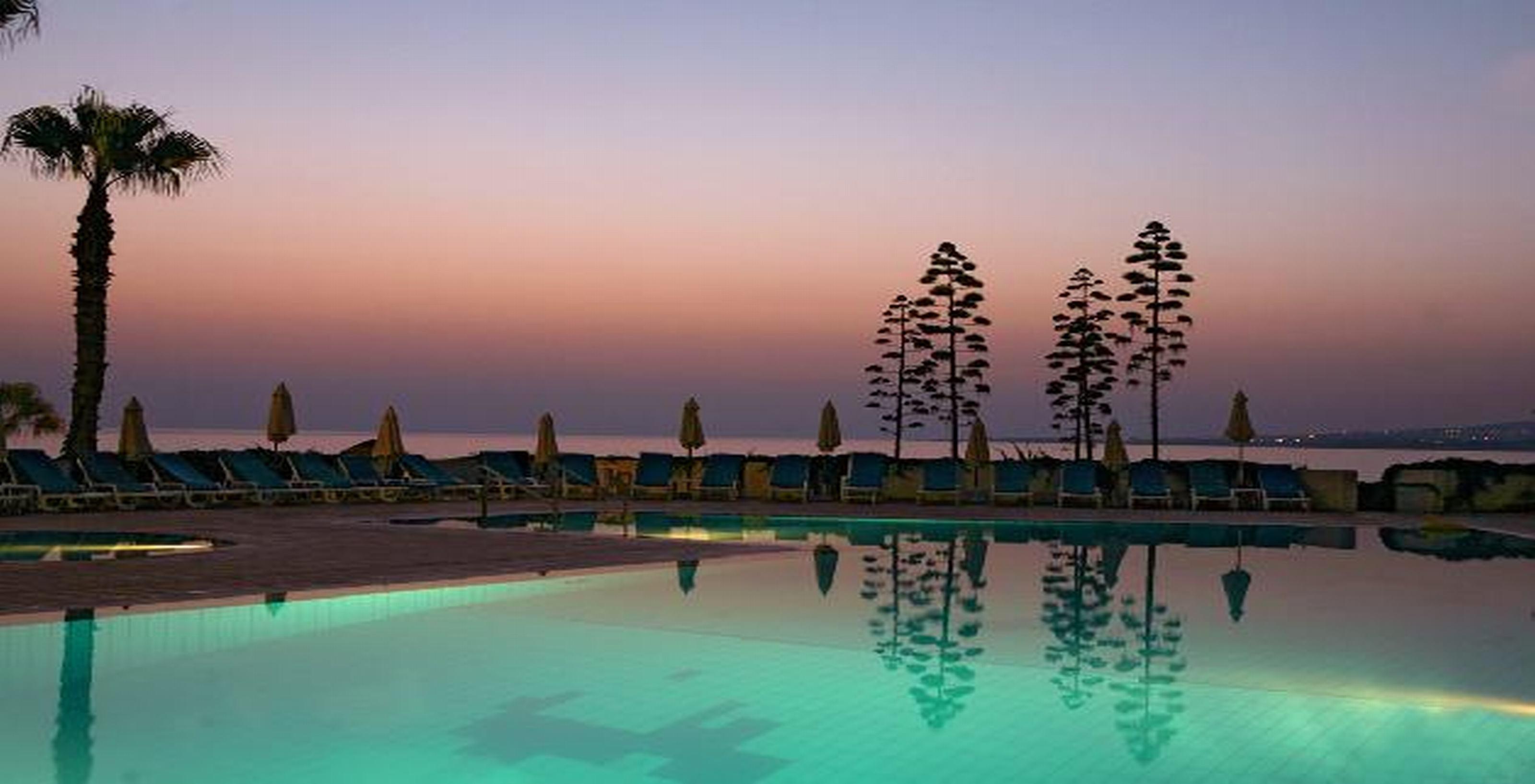Cynthiana Beach Hotel Кисонерга Екстериор снимка