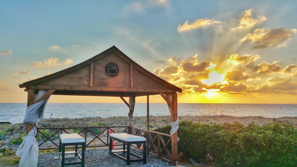 Cynthiana Beach Hotel Кисонерга Екстериор снимка